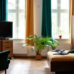 Bailey Apartment